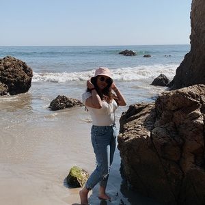 Meet your Posher, Aileen